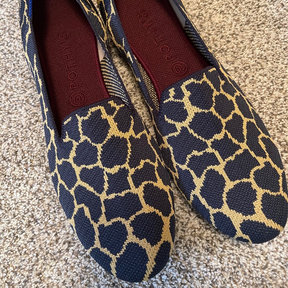 Brand New Rothy’s Navy Zebra Loafers - size 12.5
